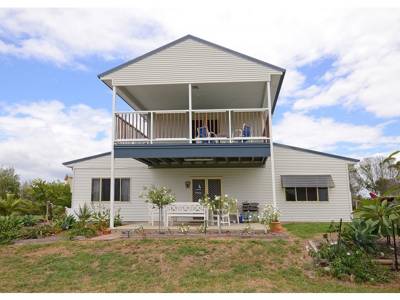 42 Bowarrady Circuit, Hervey Bay QLD 4655