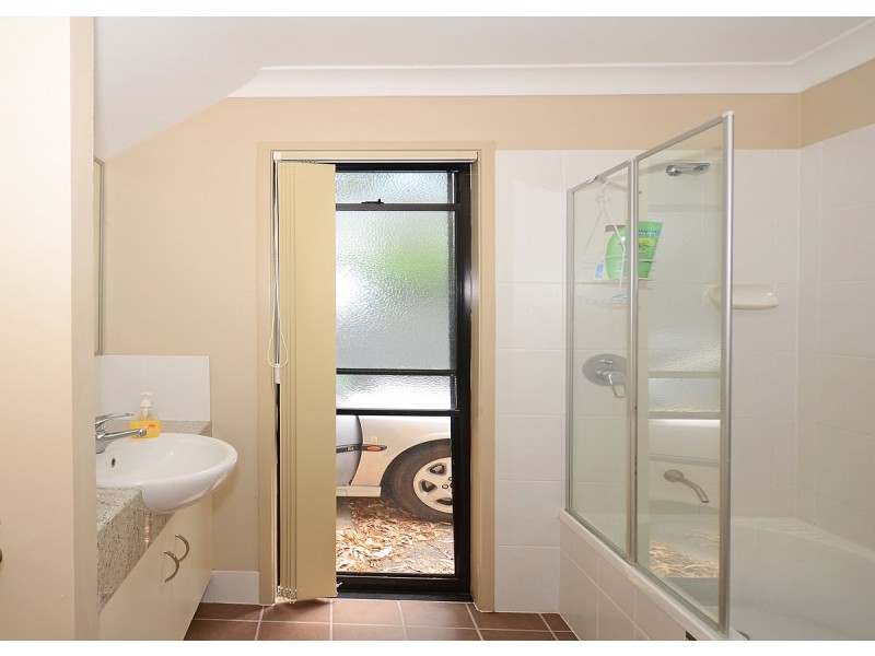 6/52 Shell Street, Urangan QLD 4655