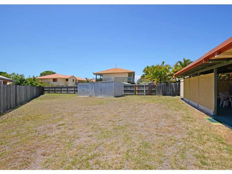 7 Pebble Court, Torquay QLD 4655