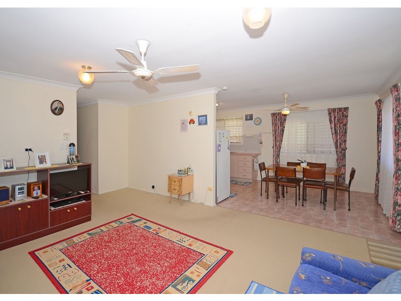 7 Pebble Court, Torquay QLD 4655