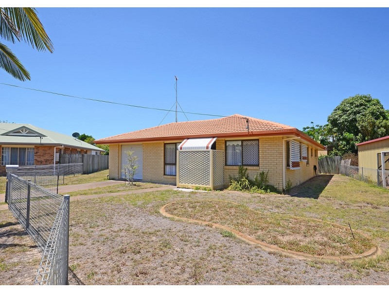 7 Pebble Court, Torquay QLD 4655