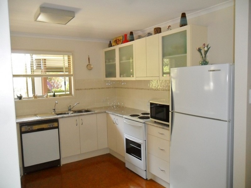 16/230 Torquay Terrace, Torquay QLD 4655