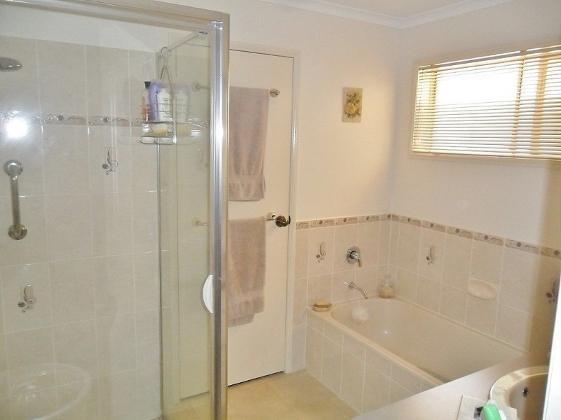 16/230 Torquay Terrace, Torquay QLD 4655