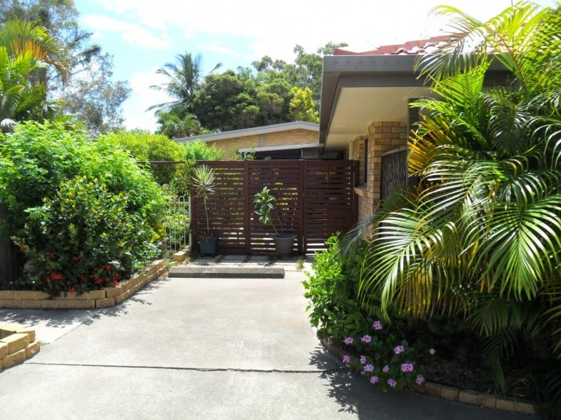 16/230 Torquay Terrace, Torquay QLD 4655