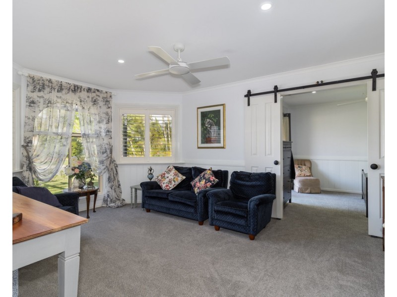 44 Thornbill Drive, Eli Waters QLD 4655