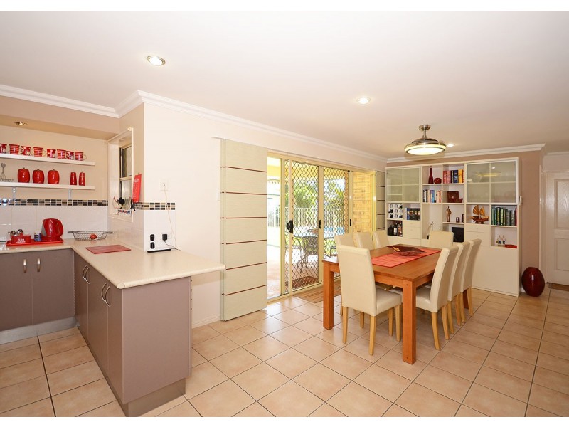 12 Scribbly Gum Court, Urraween QLD 4655