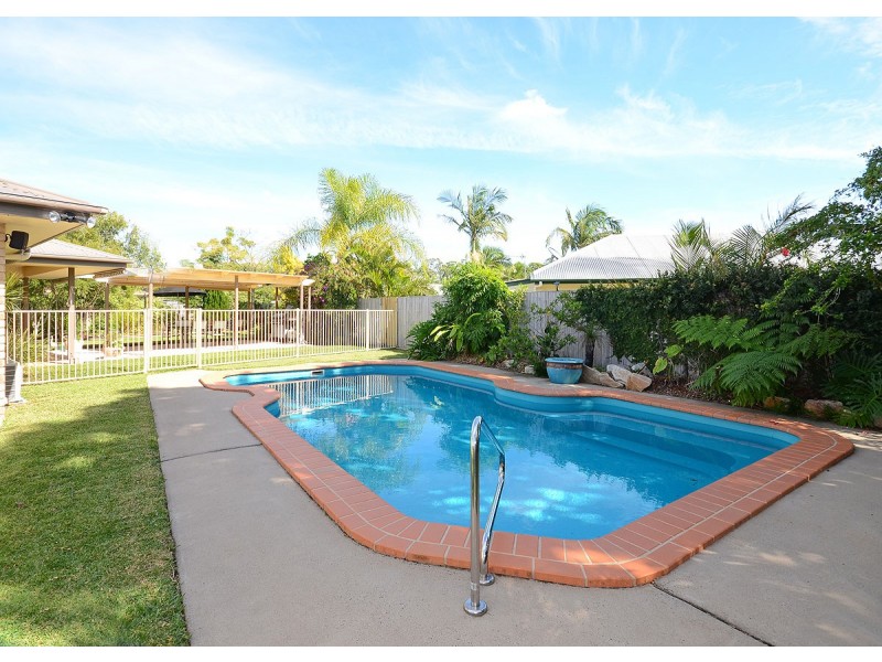 12 Scribbly Gum Court, Urraween QLD 4655