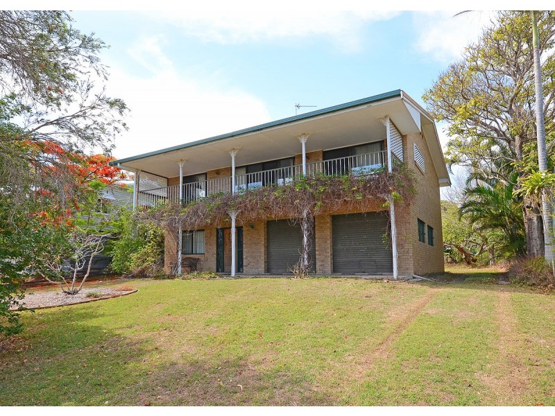 45 Kent Street, Urangan QLD 4655
