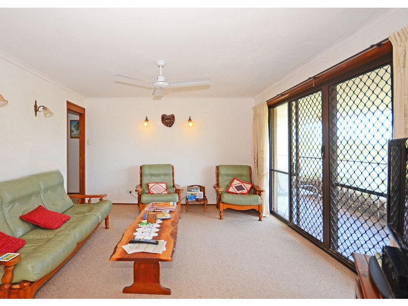 45 Kent Street, Urangan QLD 4655