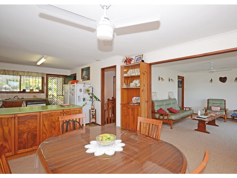 45 Kent Street, Urangan QLD 4655