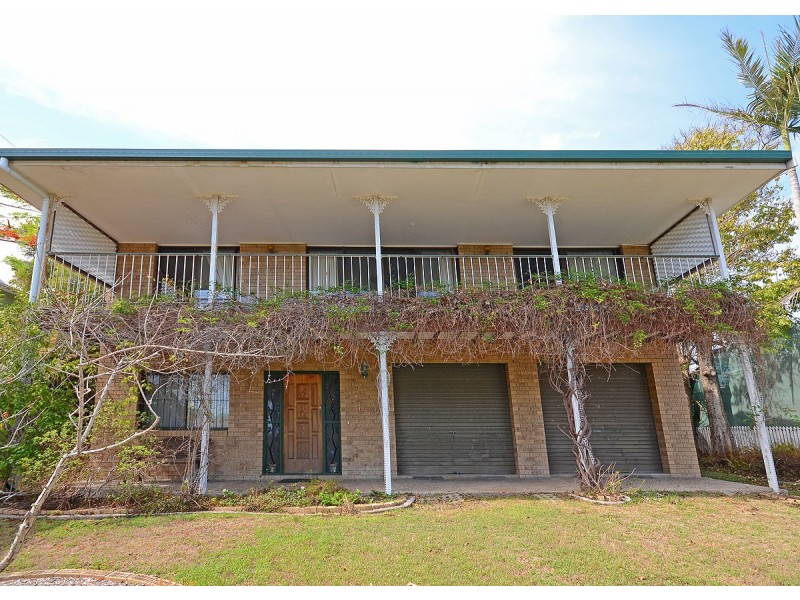 45 Kent Street, Urangan QLD 4655