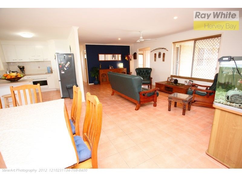 8 Wodalla Mews, Point Vernon QLD 4655