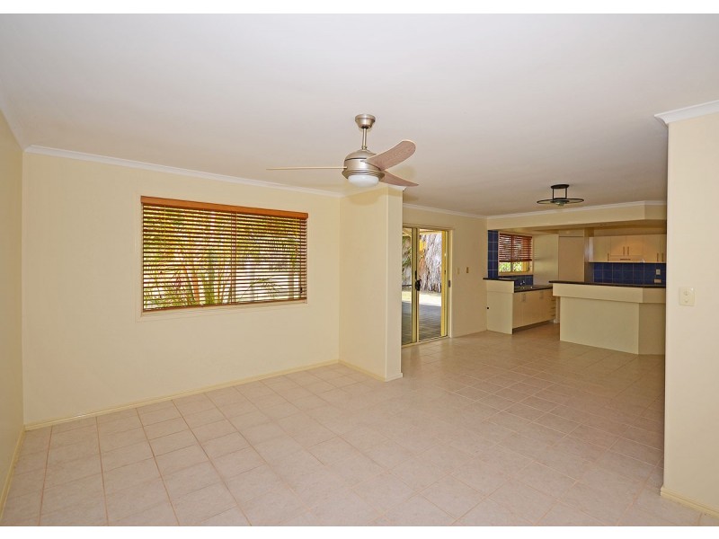 6 Lester Crescent, Torquay QLD 4655