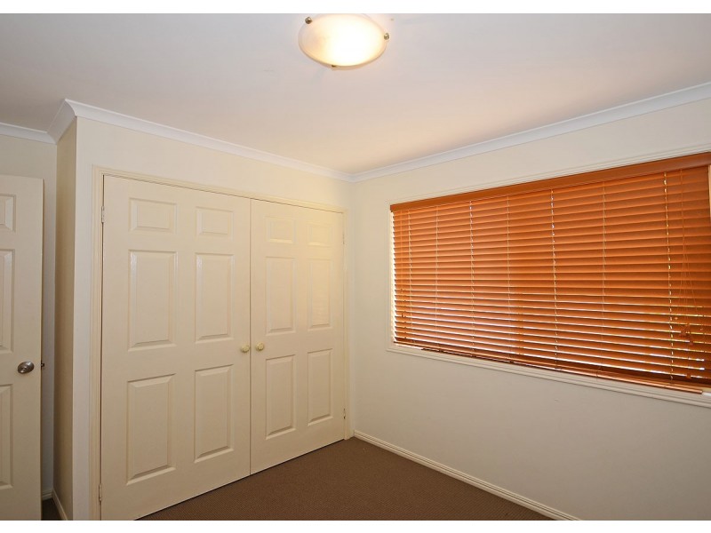 6 Lester Crescent, Torquay QLD 4655