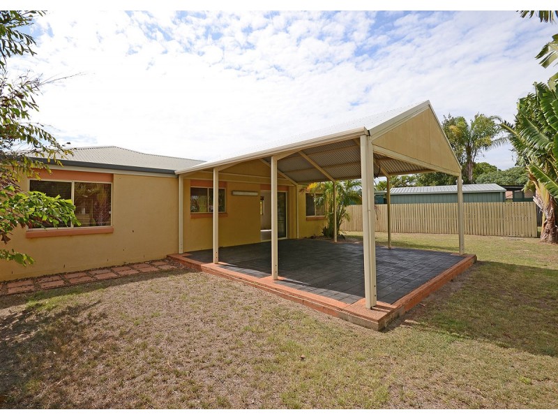 6 Lester Crescent, Torquay QLD 4655