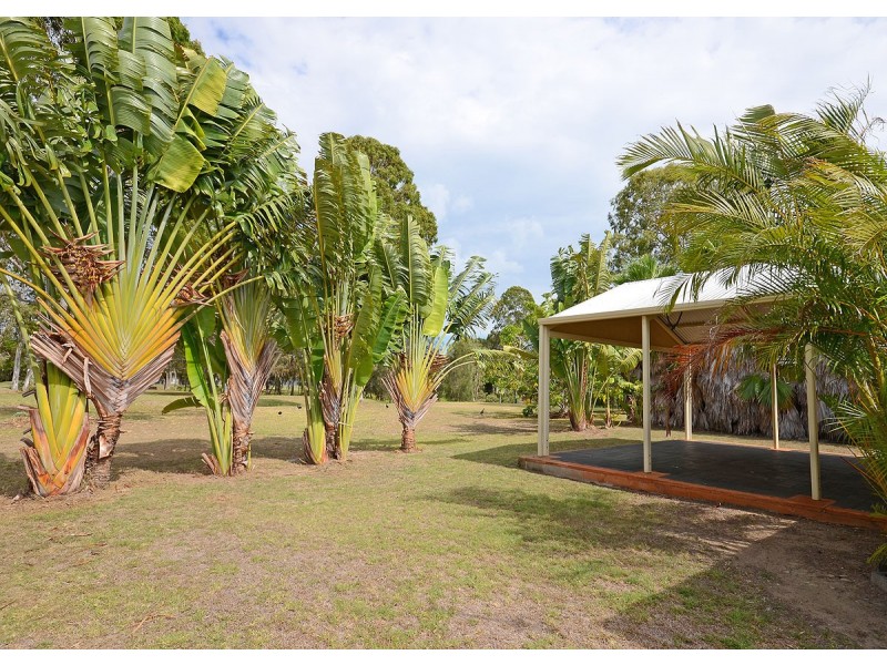 6 Lester Crescent, Torquay QLD 4655