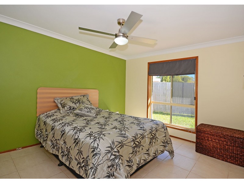 6 Capri Court, Point Vernon QLD 4655