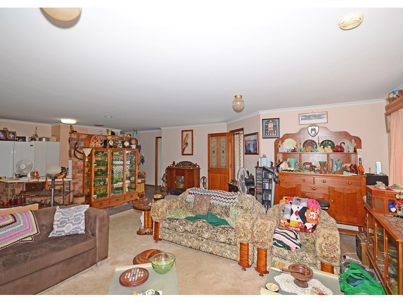 27 Hastings Street, Hervey Bay QLD 4655