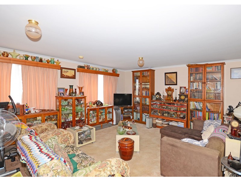 27 Hastings Street, Hervey Bay QLD 4655