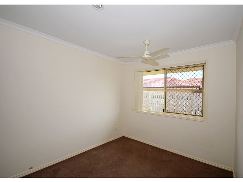 22 Topaz Circuit, Urangan QLD 4655