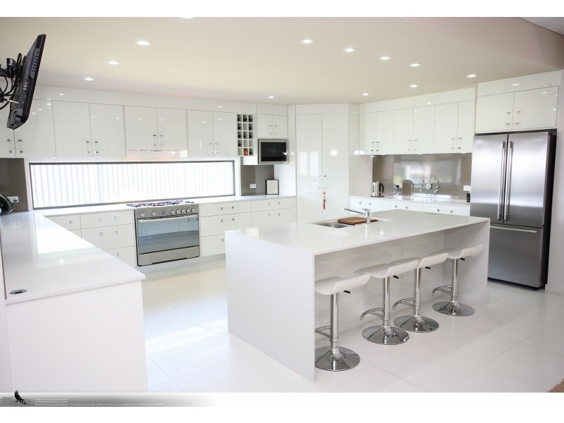 17 Louise Drive, Burrum Heads QLD 4659