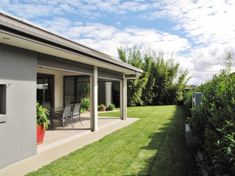 17 Louise Drive, Burrum Heads QLD 4659