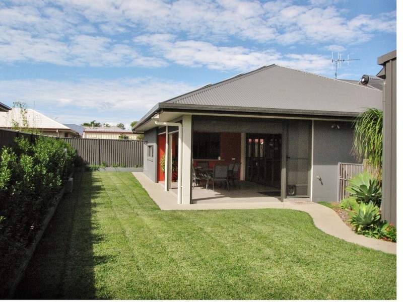 17 Louise Drive, Burrum Heads QLD 4659