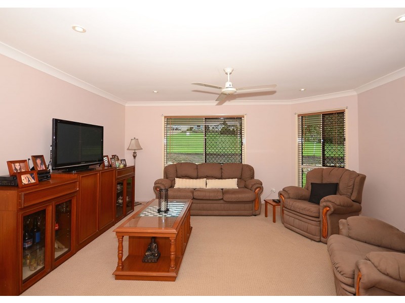 26 Jimilee Street, Dundowran Beach QLD 4655