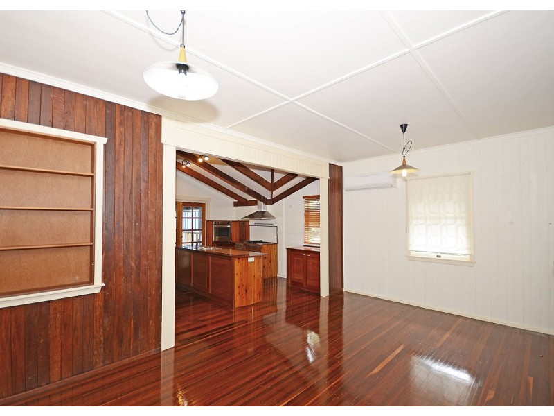 72 Spence Street, Point Vernon QLD 4655