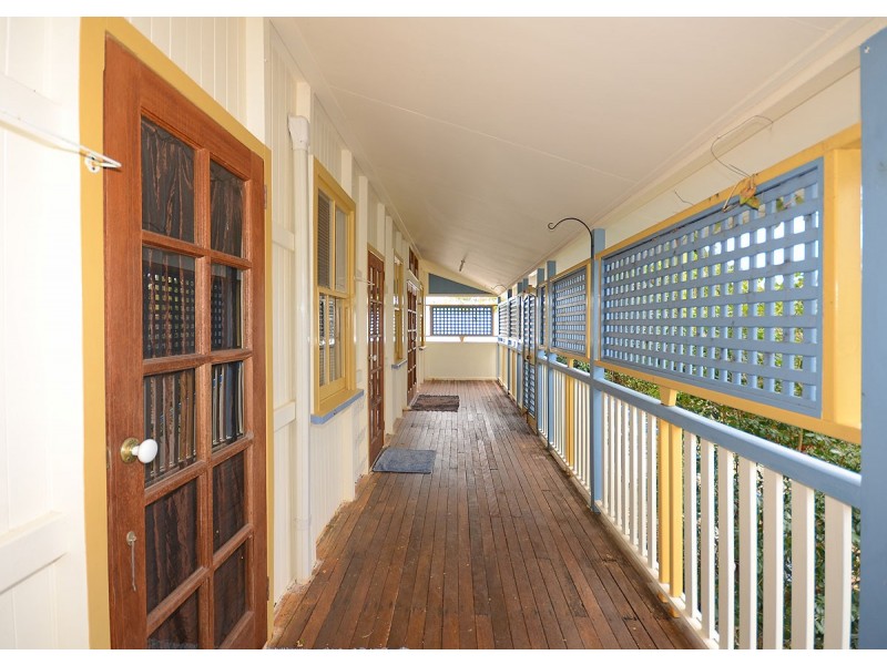 72 Spence Street, Point Vernon QLD 4655