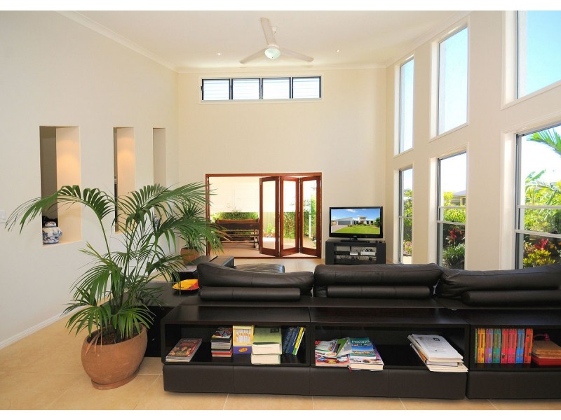 16 Noeme Street, Burrum Heads QLD 4659