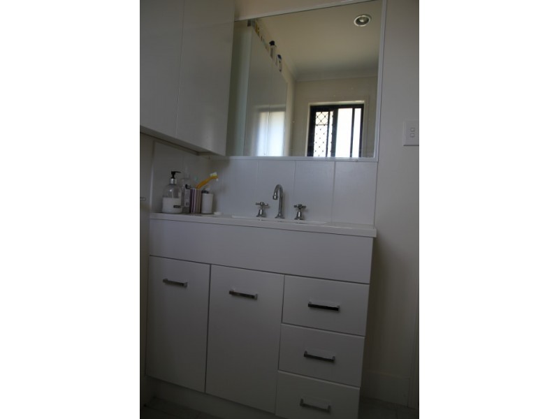 Point Vernon QLD 4655