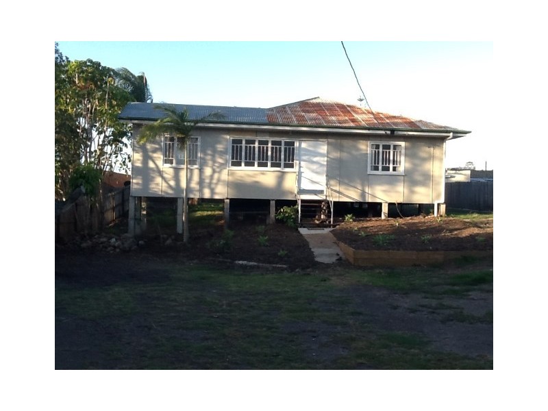 148 TORQUAY TCE, Scarness QLD 4655