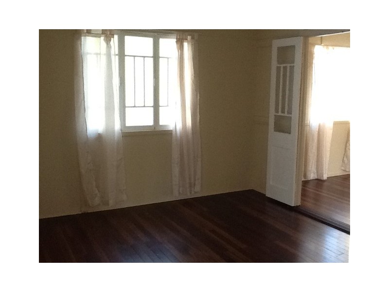 148 TORQUAY TCE, Scarness QLD 4655