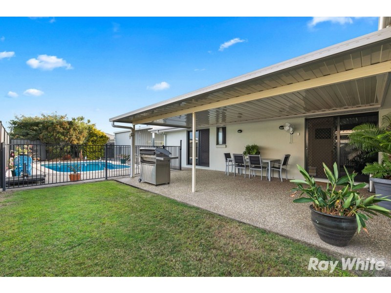 24 Louise Dr, Burrum Heads QLD 4659