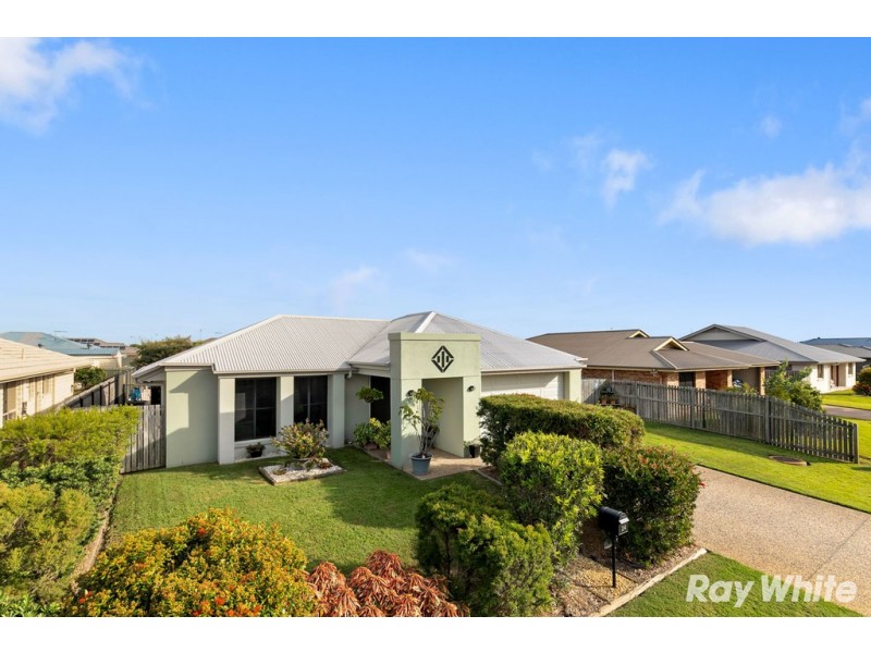 24 Louise Dr, Burrum Heads QLD 4659