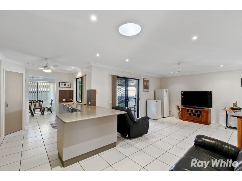 24 Louise Dr, Burrum Heads QLD 4659