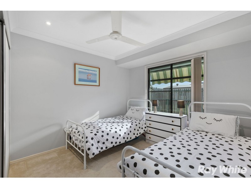 24 Louise Dr, Burrum Heads QLD 4659