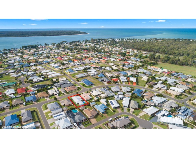 24 Louise Dr, Burrum Heads QLD 4659