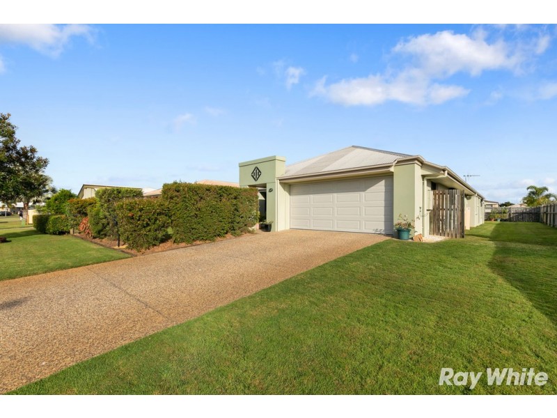 24 Louise Dr, Burrum Heads QLD 4659