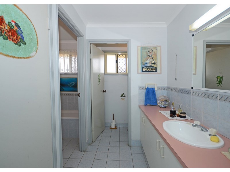 43 Bunker Avenue, Urraween QLD 4655