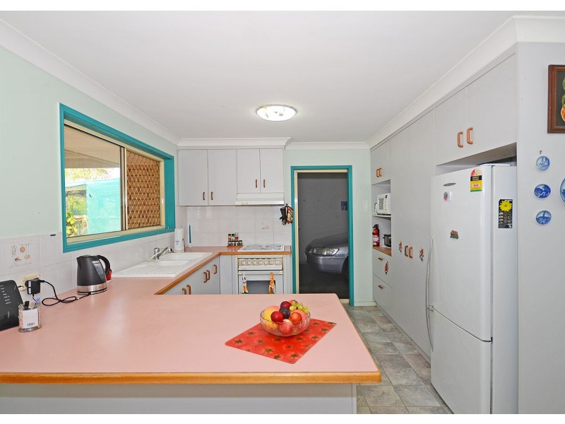 43 Bunker Avenue, Urraween QLD 4655