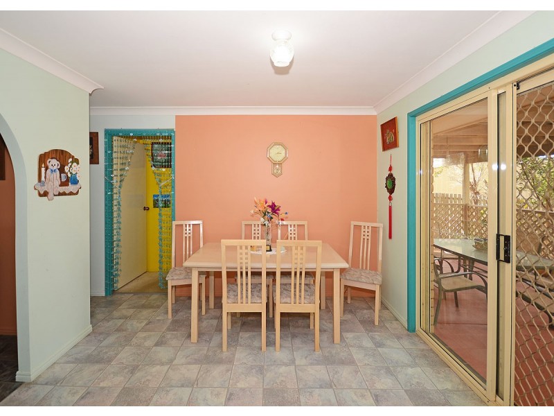 43 Bunker Avenue, Urraween QLD 4655