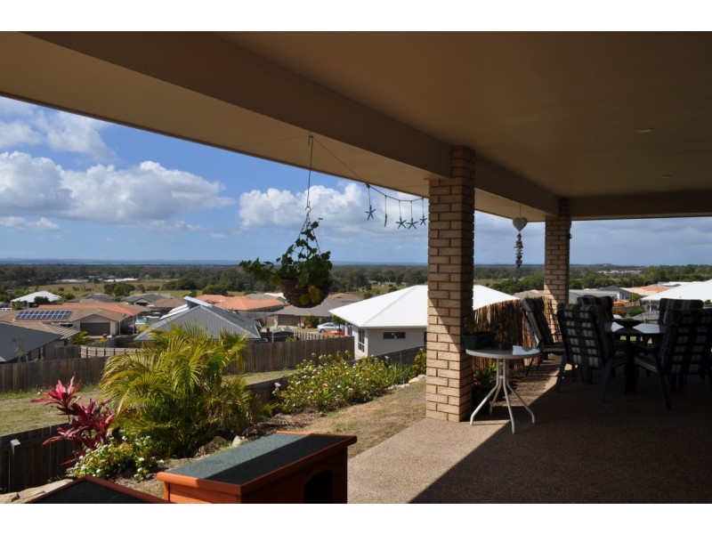 16 Mia Court, Nikenbah QLD 4655