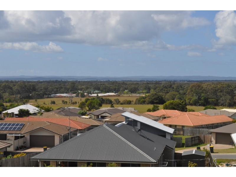 16 Mia Court, Nikenbah QLD 4655