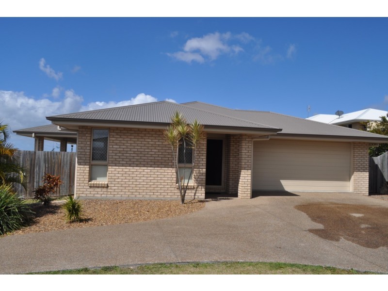 16 Mia Court, Nikenbah QLD 4655