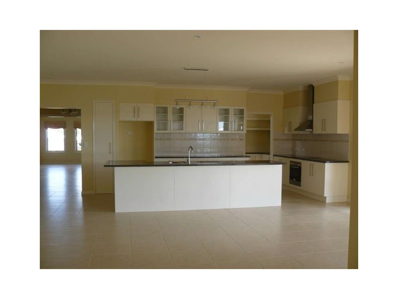 12 Vista Court, Pialba QLD 4655