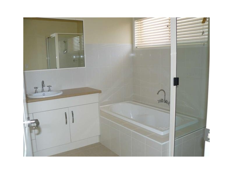 12 Vista Court, Pialba QLD 4655