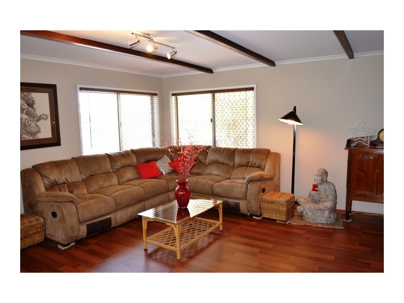 1 John Street, Scarness QLD 4655