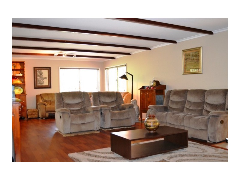 1 John Street, Scarness QLD 4655